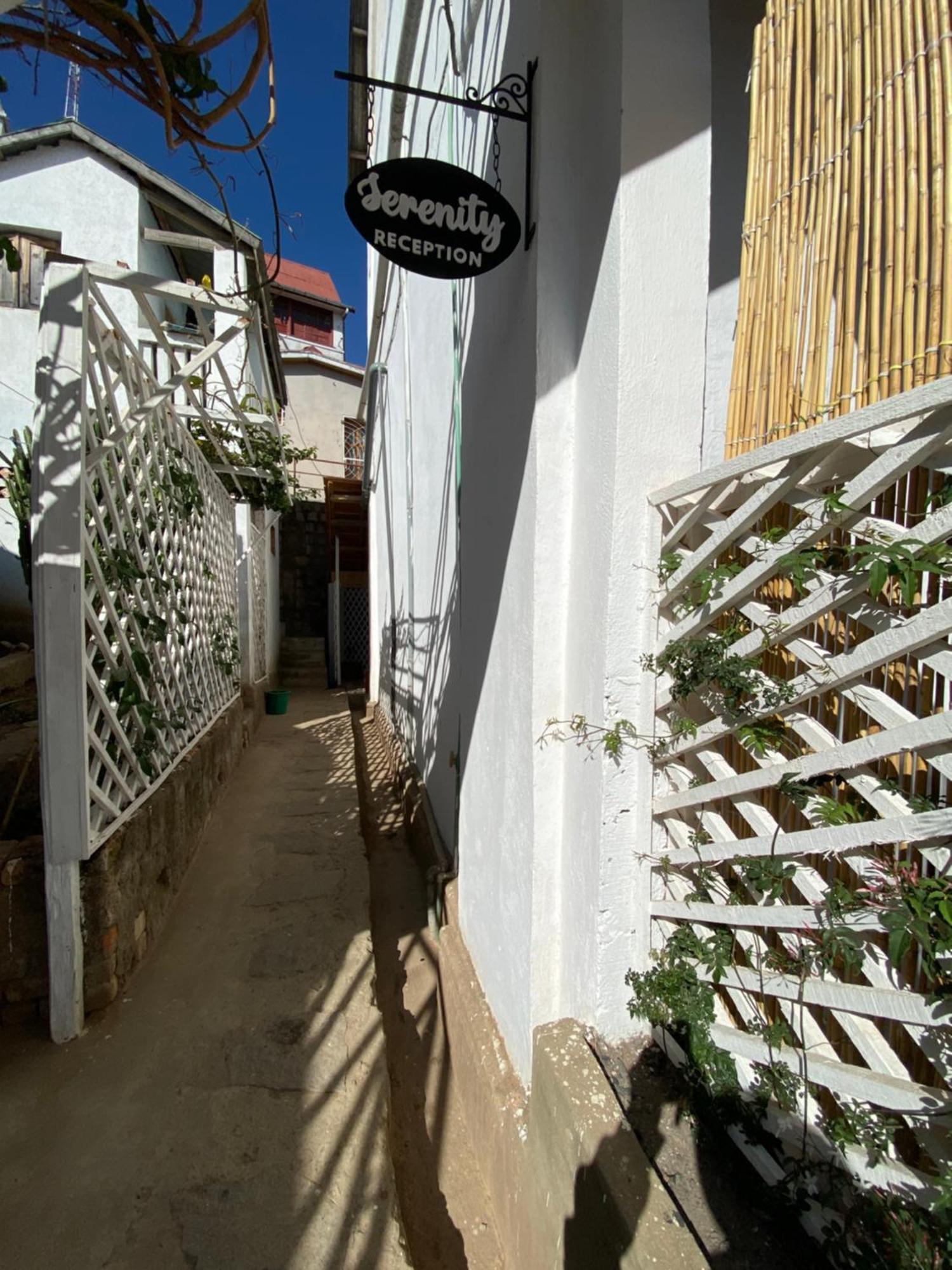 M'Serenity Guest House Antananarivo Kültér fotó
